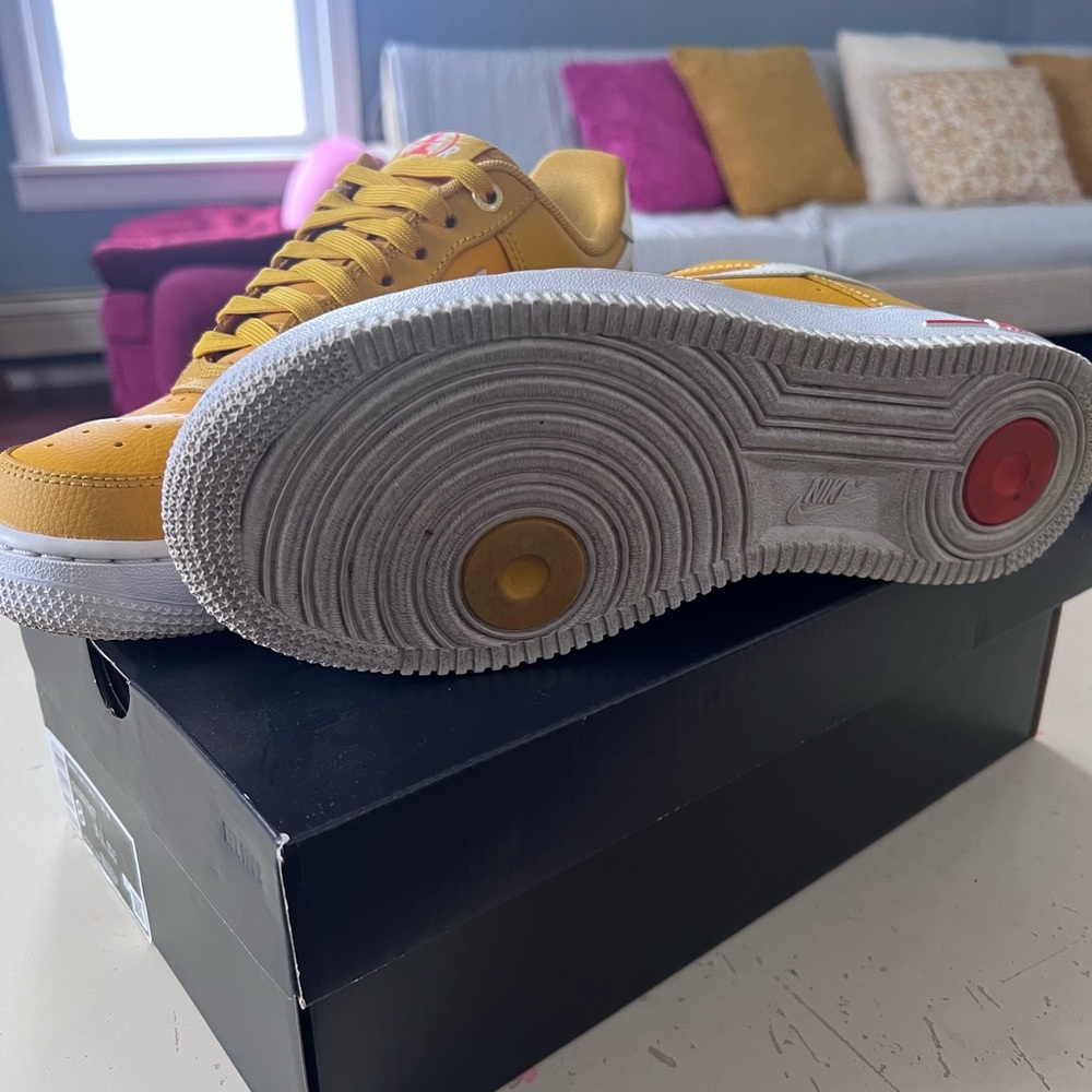 Nike Women's Yellow and White Athletic Shoes - Picture 3 of 3
